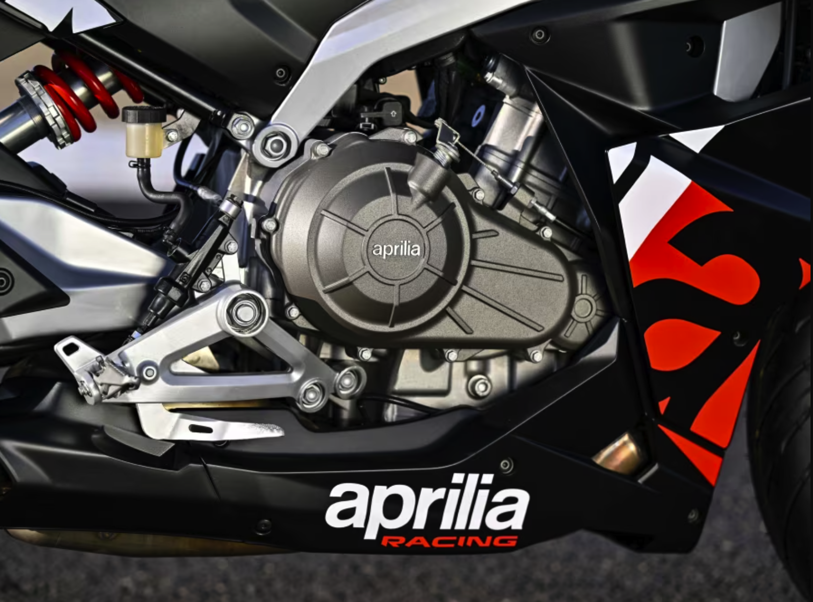 Aprilia RS 457搭載並列雙缸引擎，扭力、排氣量等細節數據尚未公布
